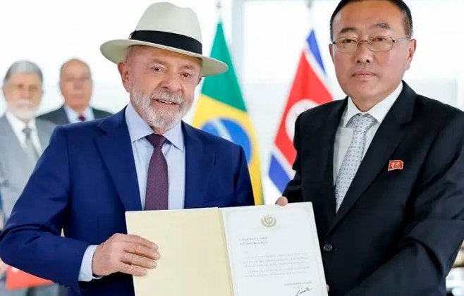 Lula recebe embaixadores e fortalece relações internacionais