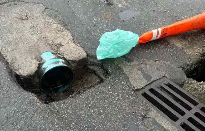 Moradores da Jatiúca Criticam Improvisos em Drenagem da Rua Soldado