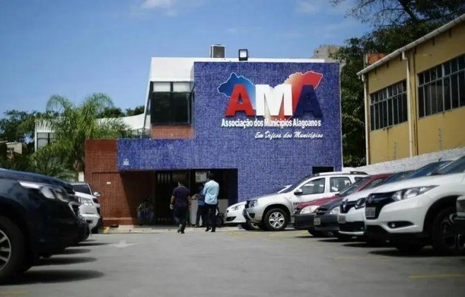 AMA promove reunião sobre impacto de pautas federais em Alagoas