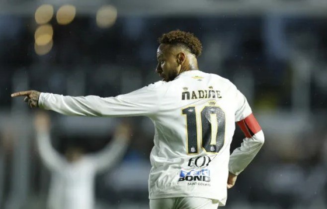 Neymar brilha em ‘despedida’ da Vila e Santos vence Bragantino