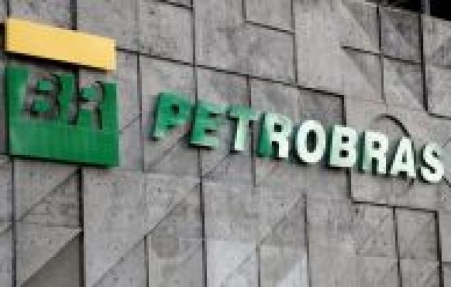 Petrobras registra queda de lucro no 1º trimestre por real forte