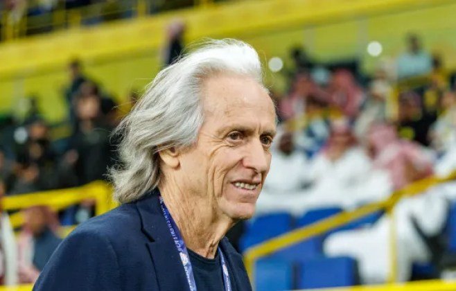 Jorge Jesus diz que ajudou a moldar o Al Hilal em nova provocação
