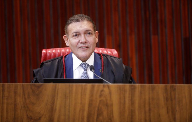Nunes Marques é o novo presidente do TSE e fala de IA e liberdade Nunes Marques é o novo presidente do TSE e fala de IA e liberdade
