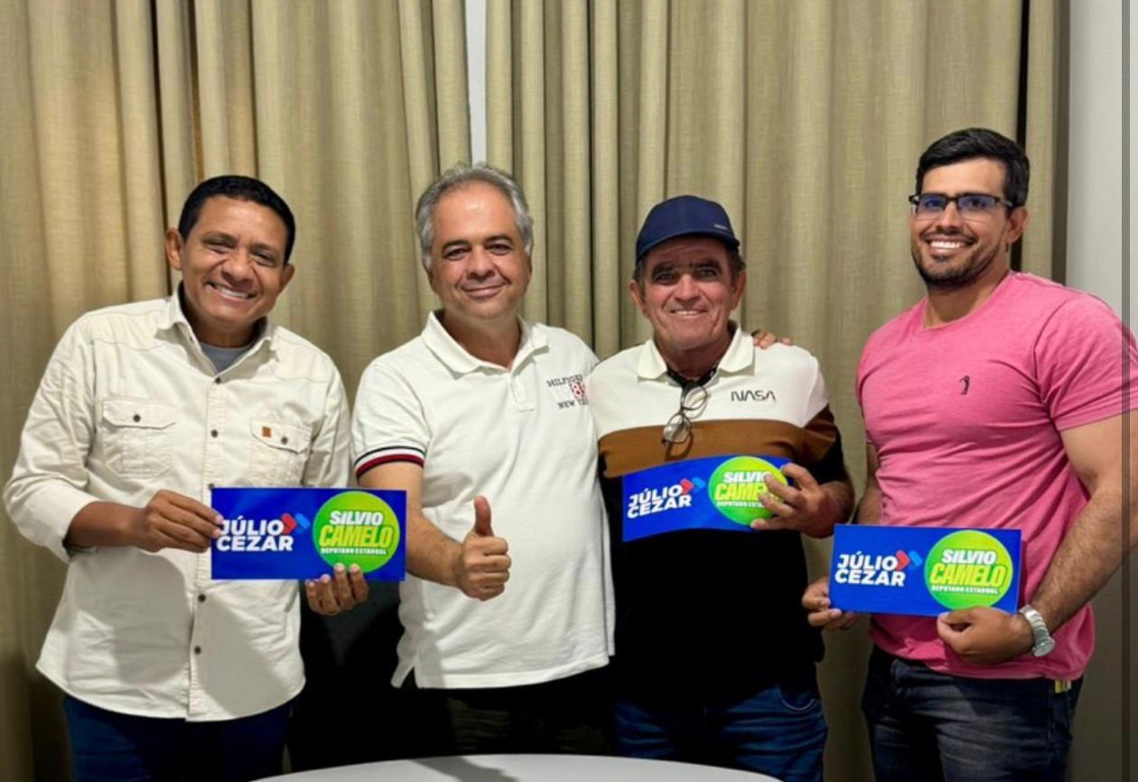 Ex-prefeito de Maribondo, Roberto Sapucaia anuncia apoio a Júlio Cezar e Sílvio Camelo