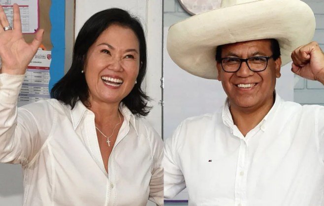 Peru vive nova disputa presidencial com Keiko e Sánchez
