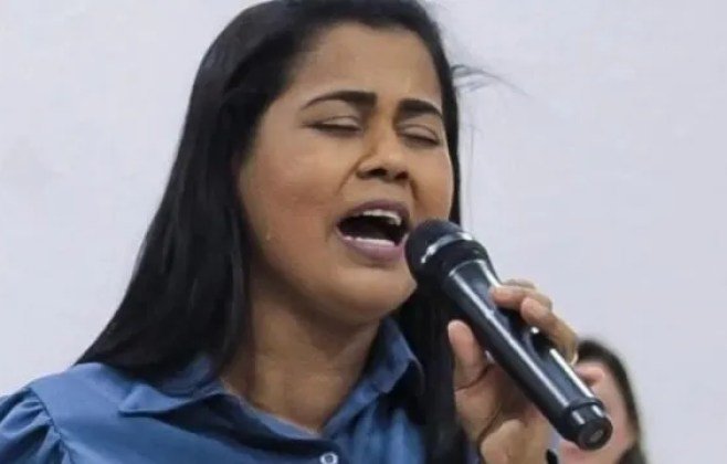 Cantora gospel Ana Clézia morre aos 38 anos em São Paulo