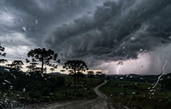 Alerta do Inmet: Tempestades podem atingir Alagoas nesta madrugada Alerta do Inmet: Tempestades podem atingir Alagoas nesta madrugada