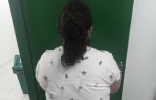 Mulher de 37 anos finge ser adolescente e é presa em SC