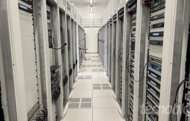 Vendas de DRAM disparam 85,8%; Samsung lidera o mercado em alta