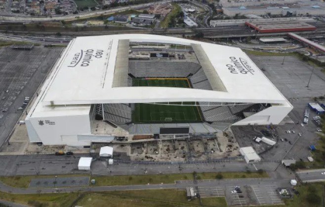 Corinthians reforma gramado; impacto para os jogos em Alagoas