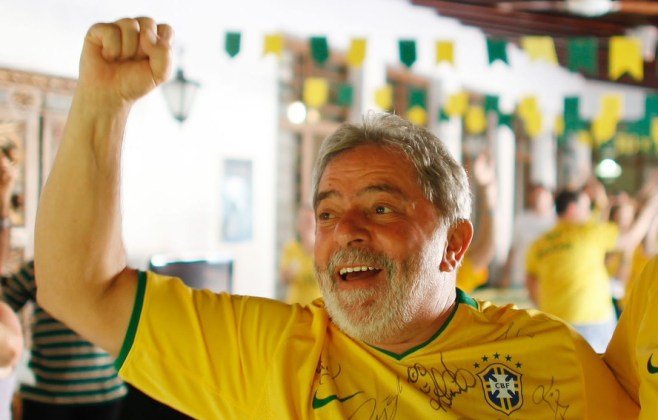 Lula apoia seleção e pede garra na Copa do Mundo