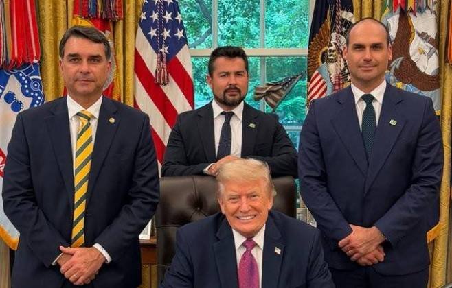 Participação de Flávio Bolsonaro pode impactar negociações com os EUA