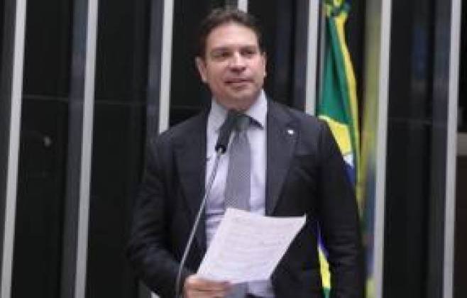Ramagem descarta extradição e fala de asilo nos EUA