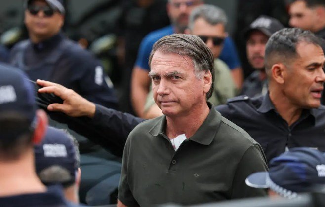 Exército entrega armas de Bolsonaro, mas faltam duas em Alagoas