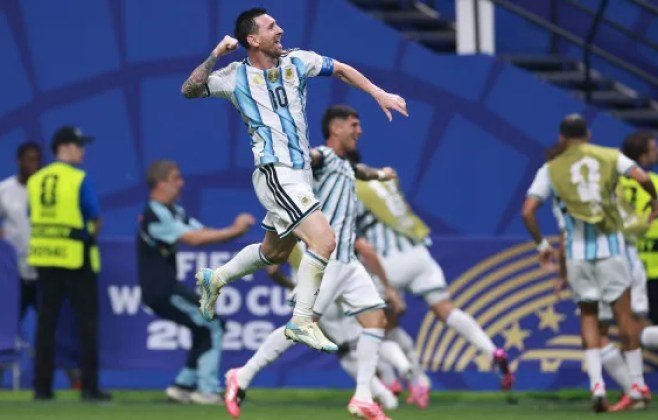 Argentina vence Egito e avança às quartas da Copa do Mundo