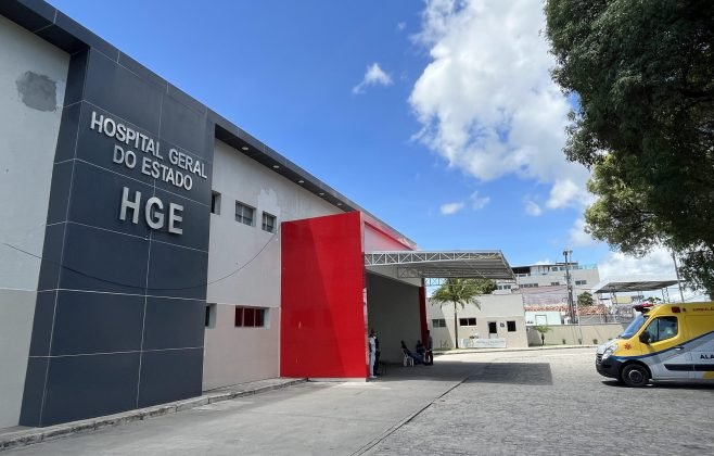 Idosa retorna ao HGE após quase um mês de transferência