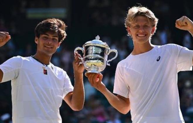 Guto Miguel é campeão de duplas em Wimbledon Juvenil
