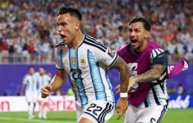 Argentina avança às semifinais da Copa após vencer a Suíça