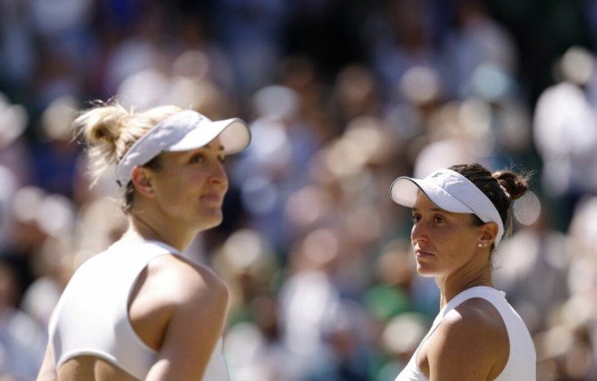 Luisa Stefani é vice-campeã de duplas em Wimbledon 2023
