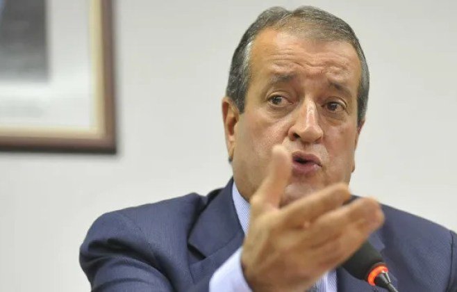 Valdemar Costa Neto defende carta de Bolsonaro em campanha