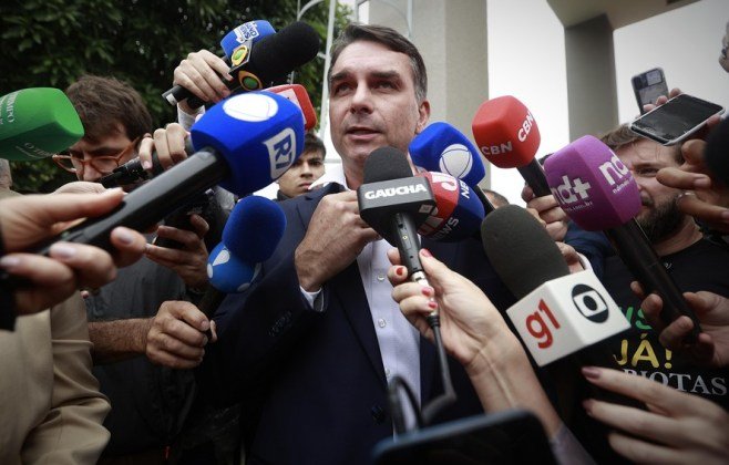 Deputado critica Moraes por suspensão de visitas a Bolsonaro