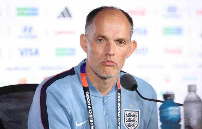 Treinador da Inglaterra reconhece erros antes de duelo com Argentina