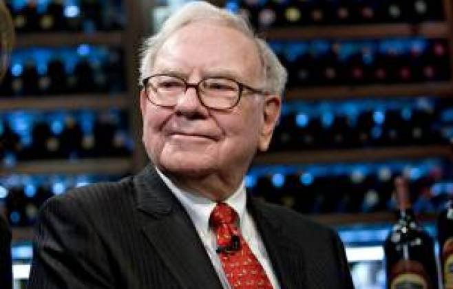 Warren Buffett e sua estratégia de desfazer US$ 140 bilhões na Berkshire