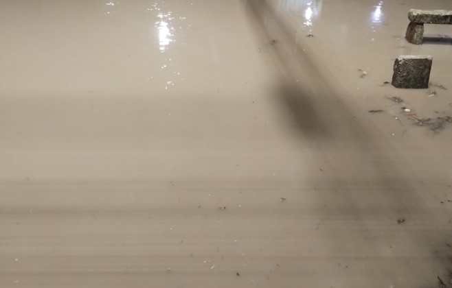 Denúncia: obra parada há 3 meses gera transtornos em Maceió