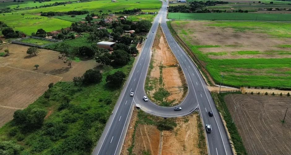 INFRAESTRUTURA VIÁRIA – Obras na AL-110 posicionam Palmeira dos Índios como eixo de ligação entre Sergipe e Pernambuco