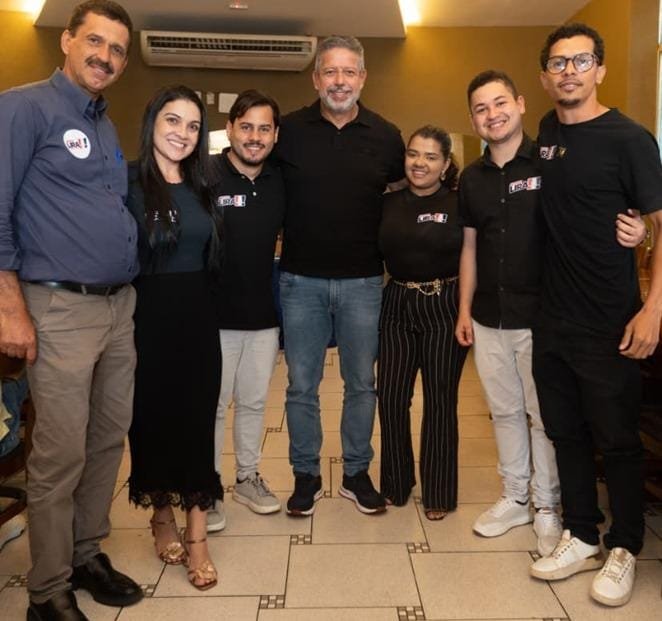 AGRESTE EM FOCO – Arthur Lira reúne empresários e promete fortalecer desenvolvimento de Arapiraca no Senado AGRESTE EM FOCO – Arthur Lira reúne empresários e promete fortalecer desenvolvimento de Arapiraca no Senado