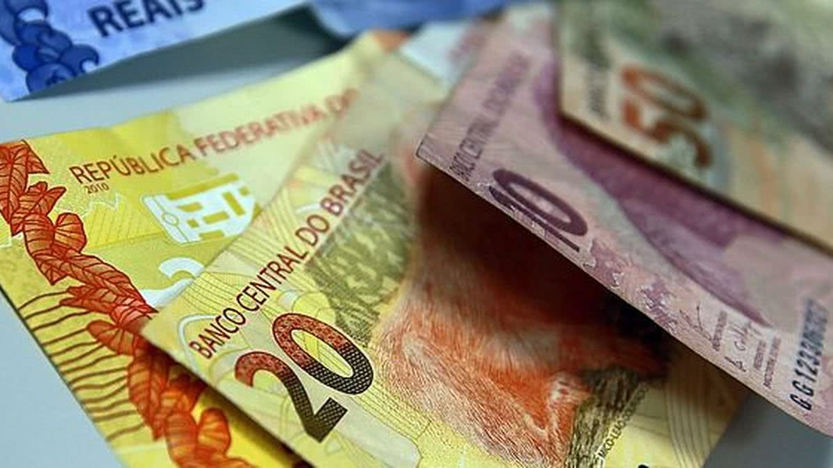ECONOMIA – Salários antecipados movimentam R$ 611 milhões em Alagoas