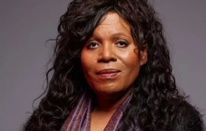 Atriz Clodd Dias morre aos 49 anos e deixa legado na TV