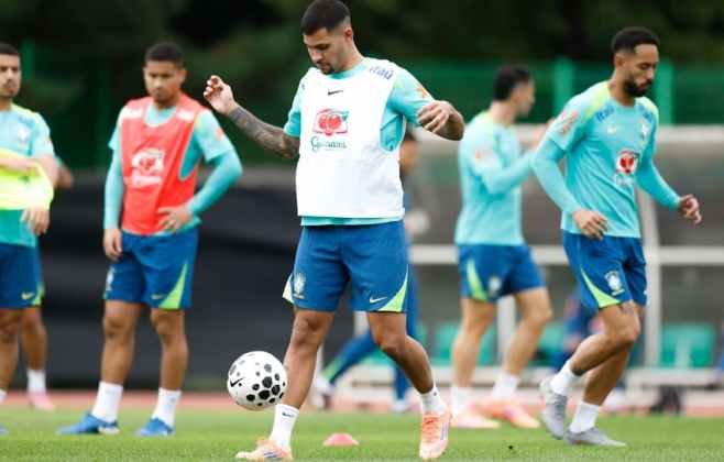 Bruno Guimarães é anunciado pelo Arsenal com grandes expectativas