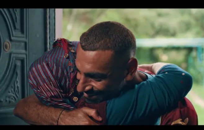 Salah é apresentado com emoção no Trabzonspor; confira o vídeo