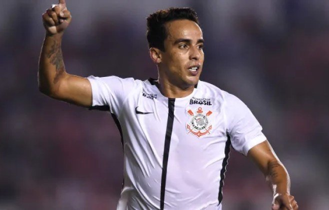 Ex-jogador Jadson é liberado após prisão por violência doméstica Ex-jogador Jadson é liberado após prisão por violência doméstica