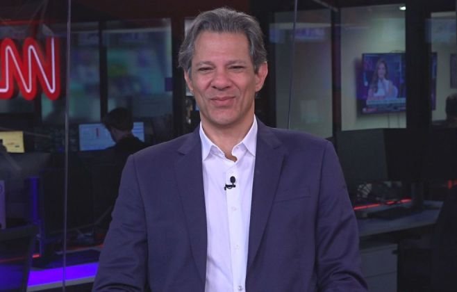 Haddad critica nomeações de coronéis e perda na segurança pública