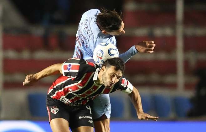 São Paulo empata em La Paz e mantém chance na Copa Sul-Americana São Paulo empata em La Paz e mantém chance na Copa Sul-Americana