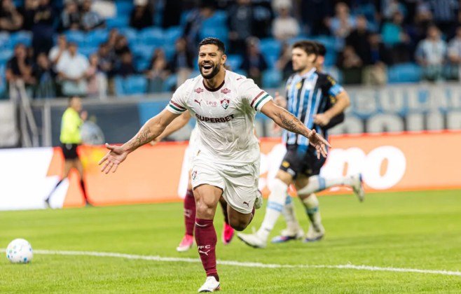Hulk enfrenta críticas no Fluminense após má fase