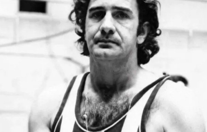 Falece Carlos Massoni, o Mosquito, ícone do basquete brasileiro