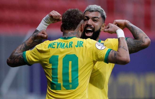 Santos vira sobre o Macará com 100 gols de Gabigol na Sul-Americana