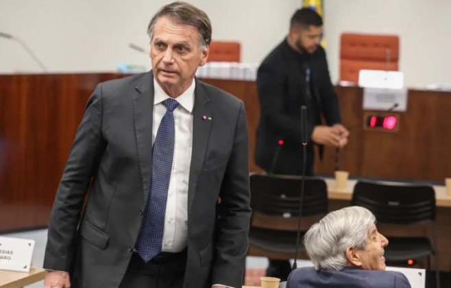 Bolsonaro solicita autorização para consulta odontológica