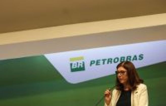 Alcolumbre avança pautas, mas governo aguarda eleições para projetos Alcolumbre avança pautas, mas governo aguarda eleições para projetos