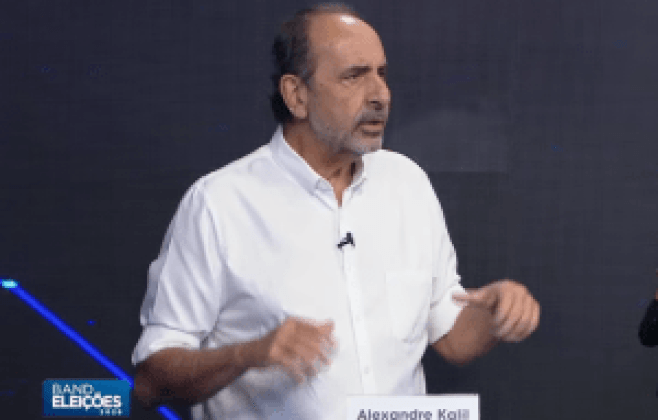Kalil admite não ter lido plano de governo em debate em MG Kalil admite não ter lido plano de governo em debate em MG