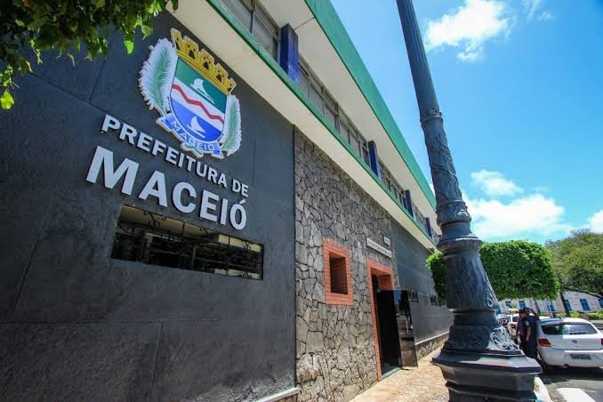 Justiça manda Prefeitura de Maceió apresentar documentos de contrato de R$ 2,4 milhões com empresa de tecnologia