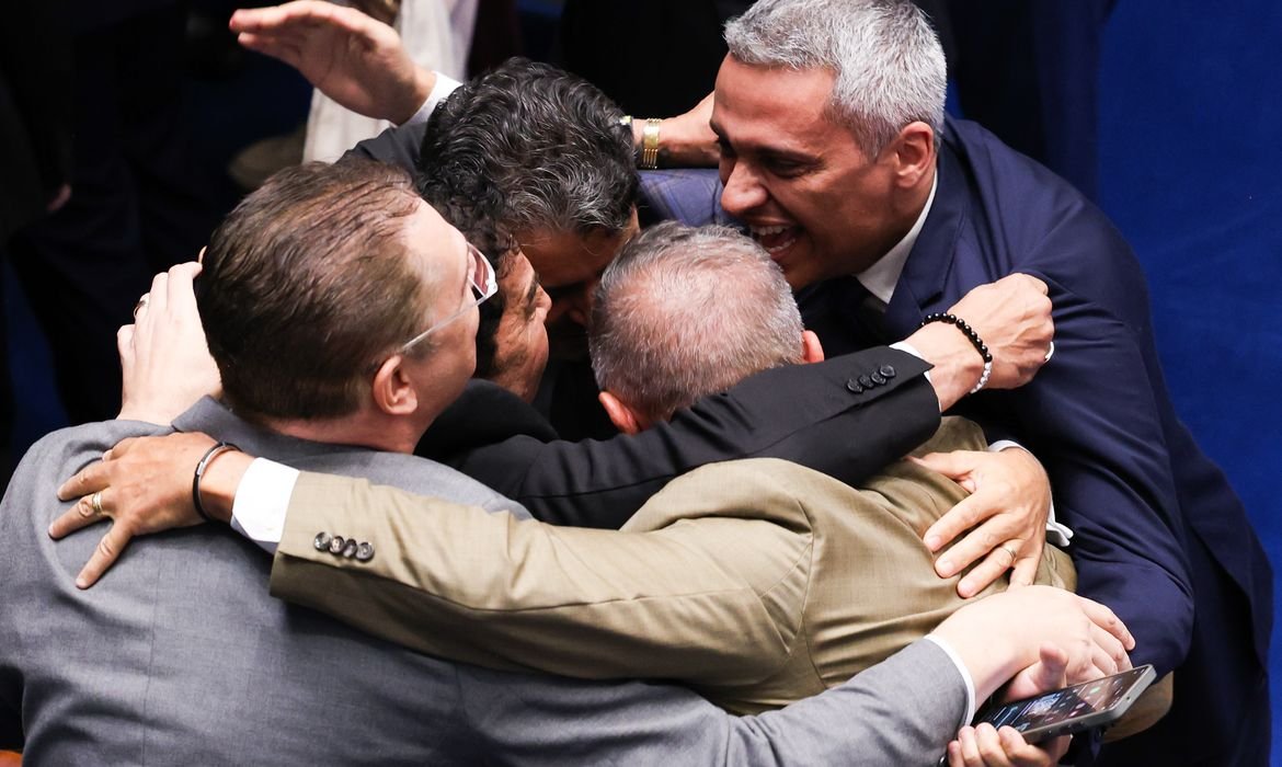 Rejeição histórica de Jorge Messias no Senado