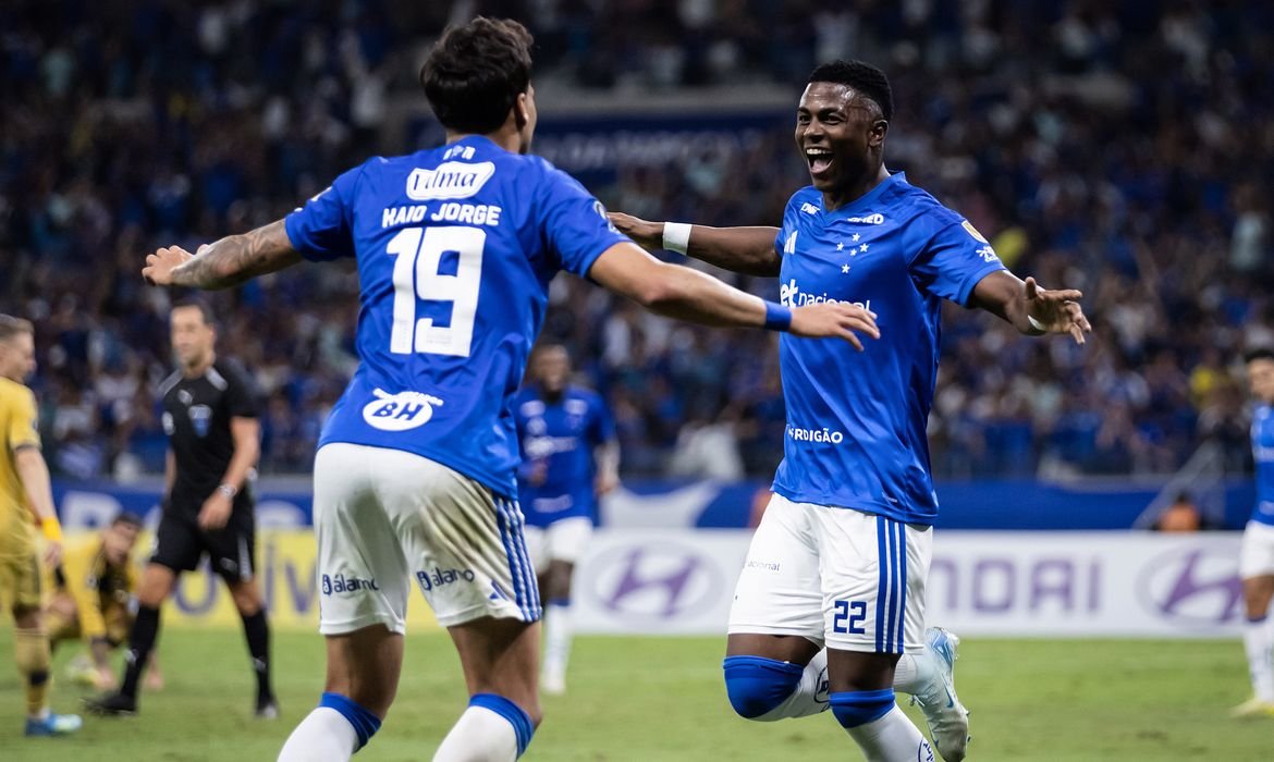 Cruzeiro vence Boca Juniors e lidera grupo na Libertadores