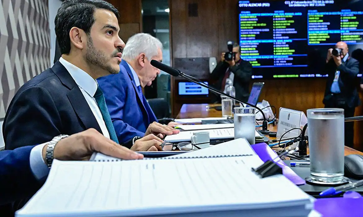 Sabatina de Jorge Messias no Senado para o STF é iniciada