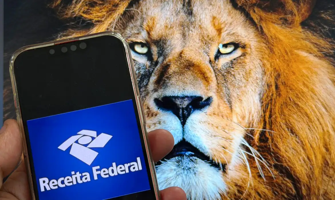Receita Federal libera restituições do Imposto de Renda