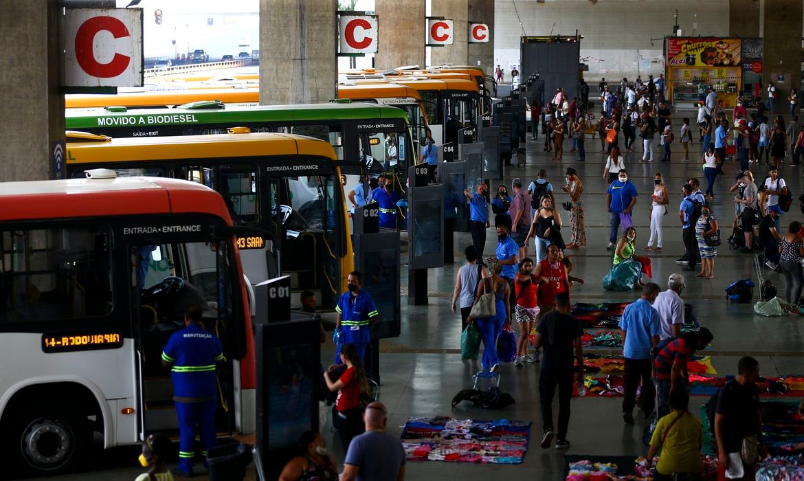 Estudo propõe tarifa zero no transporte como alternativa ao Bolsa Família