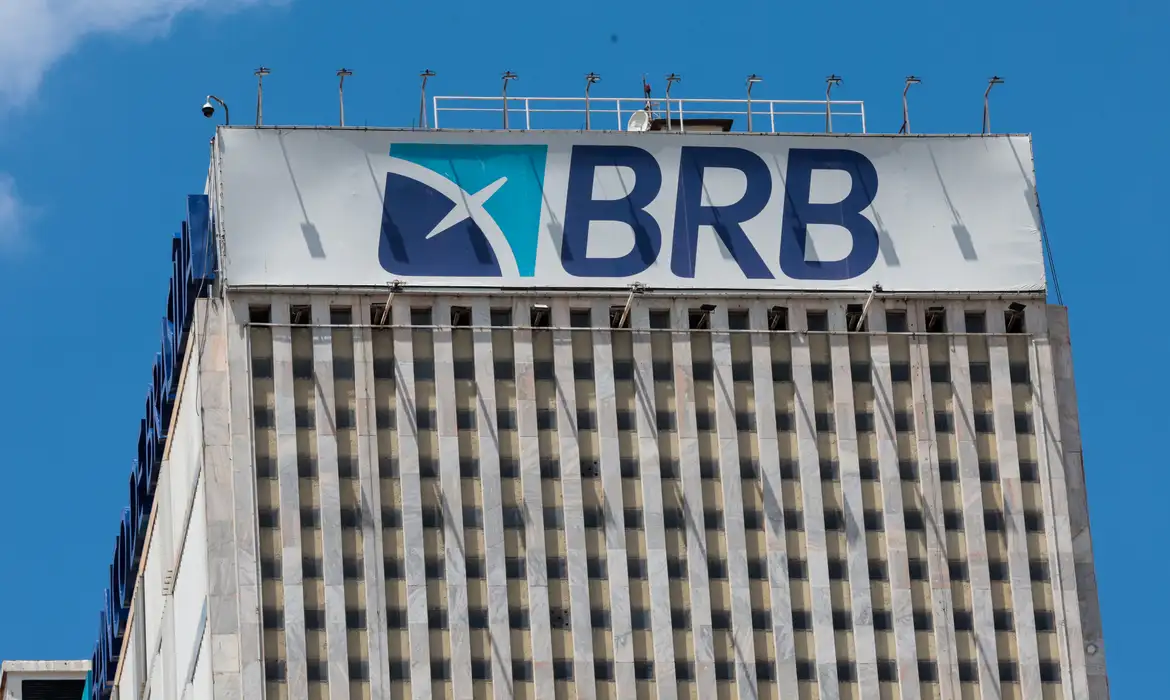 STF adia decisão sobre garantia de imóveis para BRB